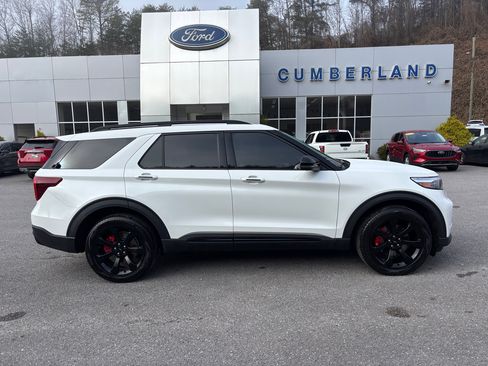 Used 2023 Ford Explorer ST w/ Equipment Group 401A image 6