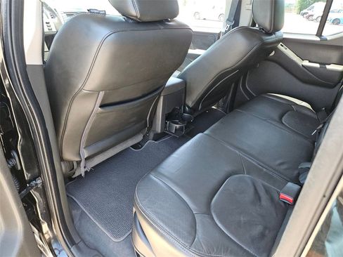 Used 2021 Nissan Frontier PRO-4X w/ Pro-4x Utility Package image 12