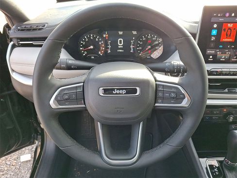 Certified 2024 Jeep Compass Limited image 16