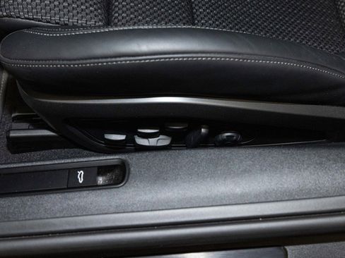 Used 2024 Porsche 911 Carrera T image 38