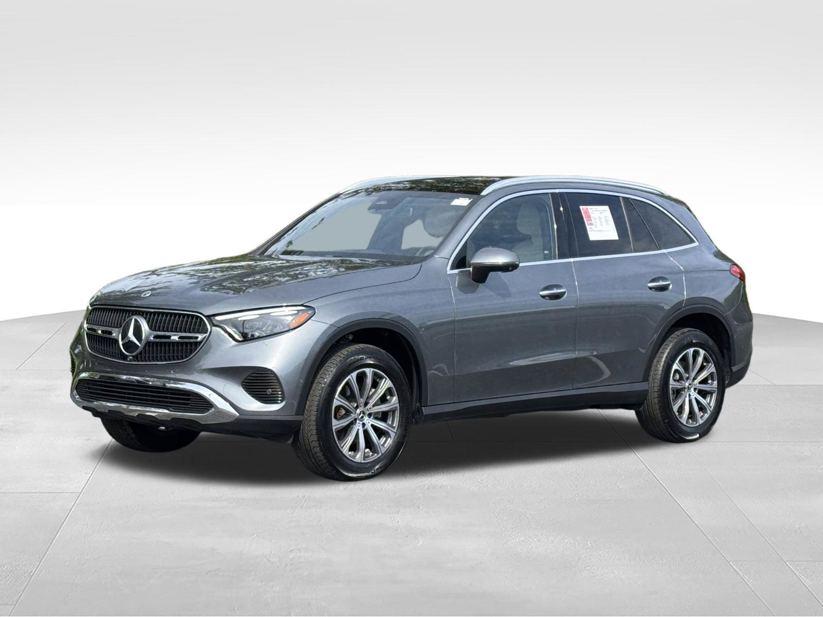 Used 2023 Mercedes-Benz GLC 300 4MATIC image 9