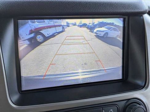 Used 2018 GMC Yukon Denali image 14