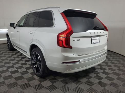Certified 2024 Volvo XC90 B6 Plus w/ Protection Package Premier AWD/4WD image 4