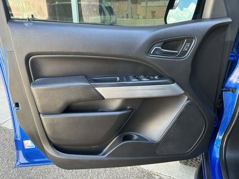 Used 2018 Chevrolet Colorado ZR2 image 11