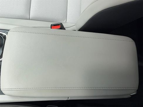 Used 2024 Lexus RX 350 Premium w/ Accessory Package (Z1) image 33