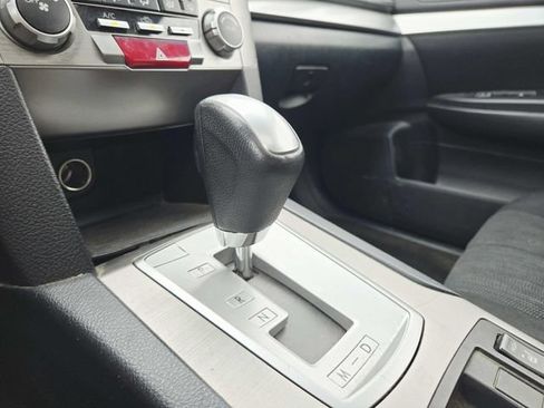 Used 2014 Subaru Outback 2.5i Premium w/ Moonroof Package AWD/4WD image 20