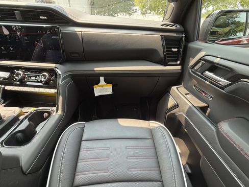 Used 2025 GMC Sierra 1500 AT4X AWD/4WD image 30