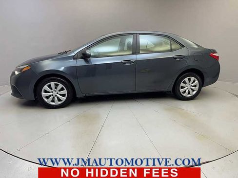 Used 2015 Toyota Corolla LE image 2