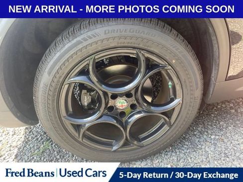Used 2018 Alfa Romeo Stelvio Ti Sport AWD/4WD image 17