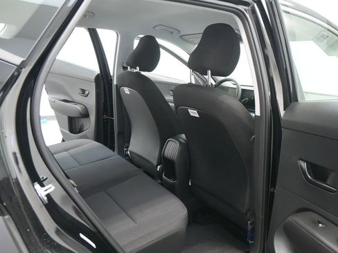 New 2026 Hyundai Kona SE image 23