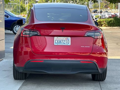 Used 2020 Tesla Model Y Long Range AWD/4WD image 4