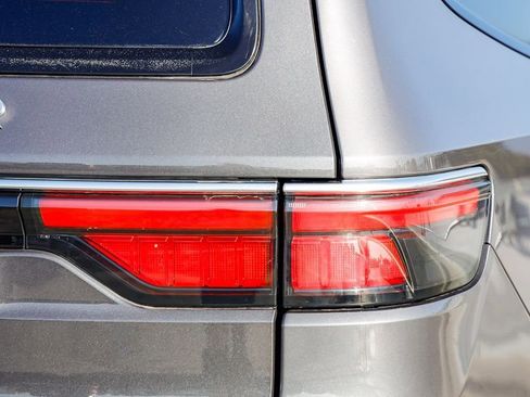 Certified 2024 Jeep Wagoneer Series II image 10