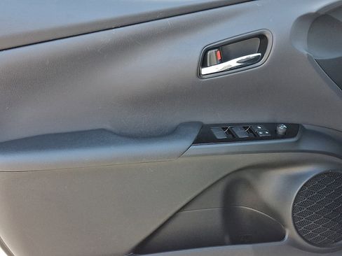 Used 2021 Toyota Prius Prime XLE image 11