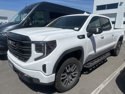 Used 2025 GMC Sierra 1500 AT4 w/ AT4 Premium Package AWD/4WD image 1