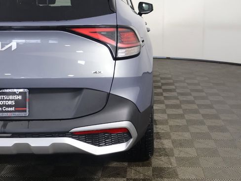 Used 2023 Kia Sportage EX image 16