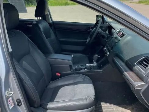 Used 2017 Subaru Legacy 2.5i Limited AWD/4WD image 22