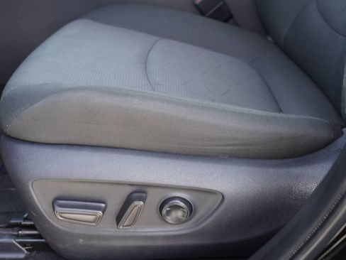 Certified 2025 Toyota RAV4 XLE AWD/4WD image 13