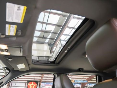 Used 2011 Ford F150 Platinum image 7