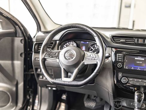 Used 2021 Nissan Rogue Sport SV image 37