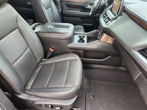 Used 2021 Chevrolet Tahoe High Country w/ Premium Package image 20