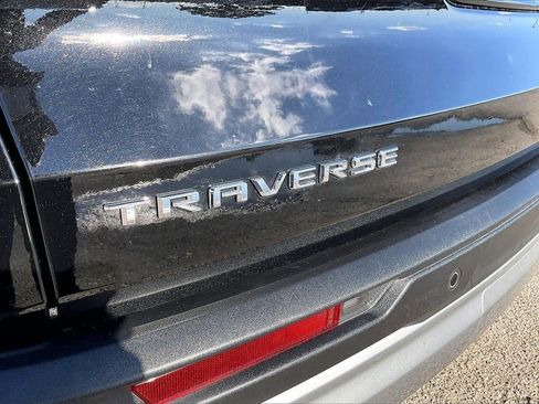 Certified 2025 Chevrolet Traverse LT image 21