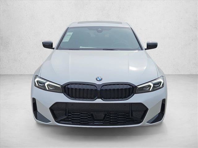 Used 2026 BMW 330i Sedan w/ M Sport Package RWD image 5