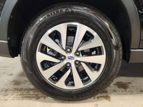 Used 2022 Subaru Outback Premium image 28