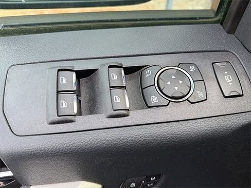 Used 2022 Ford F250 Lariat w/ Lariat Ultimate Package image 10