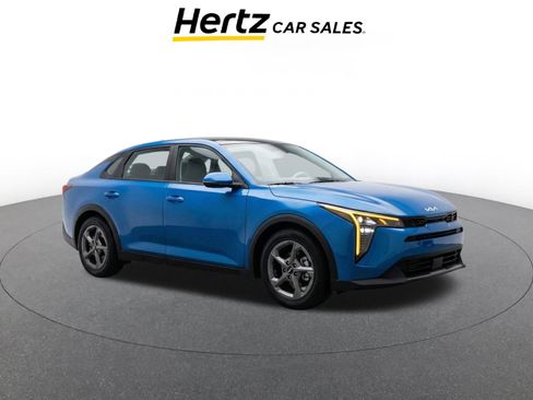 Used 2025 Kia K4 LXS FWD image 1