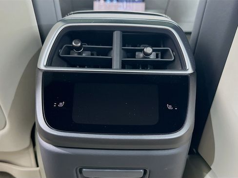 Used 2023 Lucid Air Touring AWD/4WD image 27