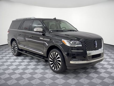 Used 2023 Lincoln Navigator L Black Label AWD/4WD image 7