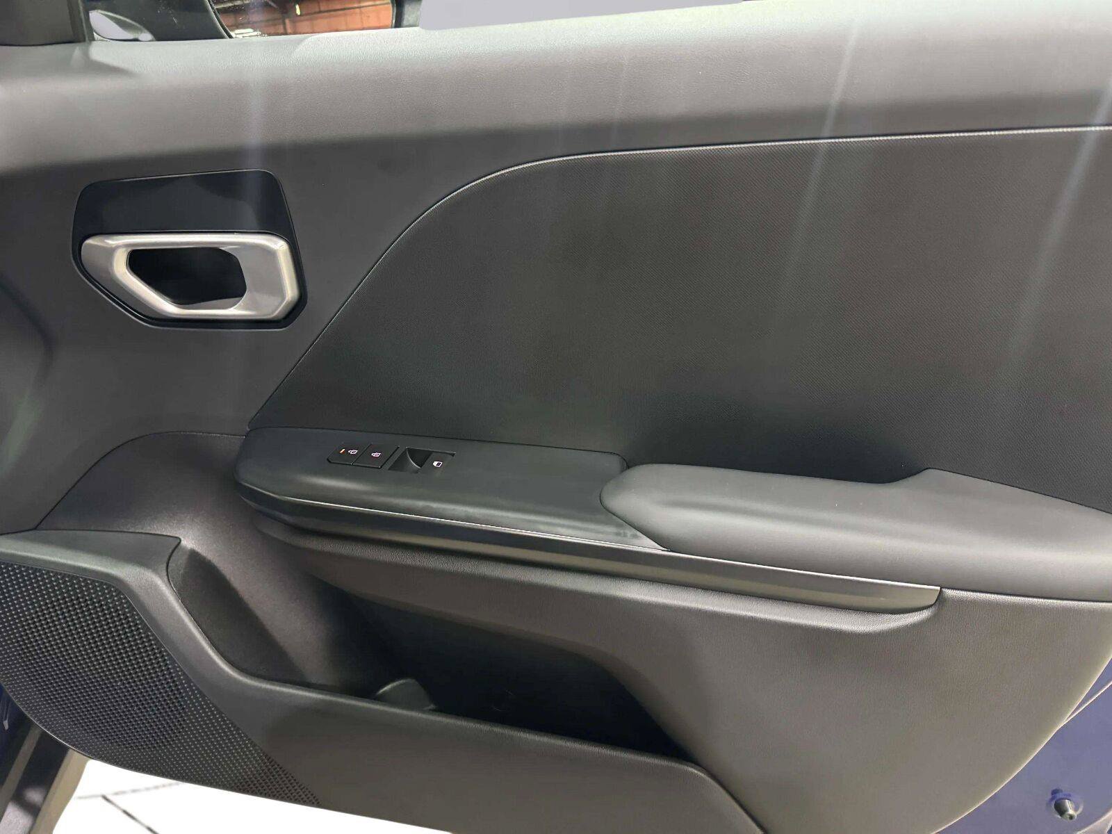 Used 2026 Kia K4 FWD image 32