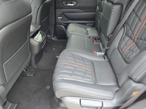 New 2025 Nissan Armada PRO-4X image 18