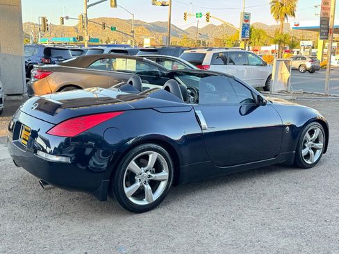 Used 2007 Nissan 350Z Touring RWD image 39