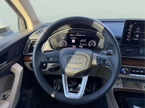 Used 2023 Audi Q5 2.0T Prestige w/ Prestige Package image 10