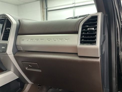 Used 2022 Ford F250 King Ranch w/ King Ranch Ultimate Package image 12