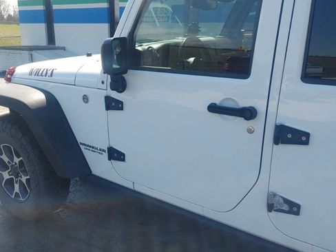 Used 2017 Jeep Wrangler Unlimited Sport image 8