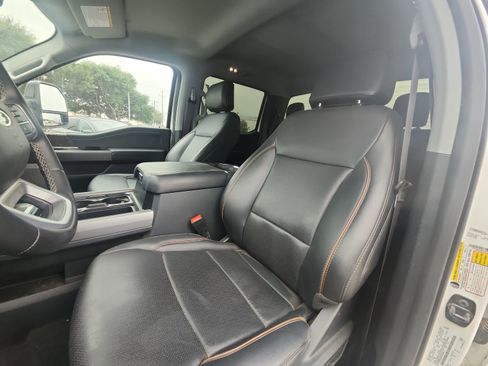 Used 2026 Ford F350 Lariat AWD/4WD image 17