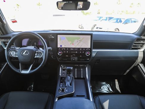 Used 2025 Lexus GX 550 w/ Accessory Package (Z1) image 12