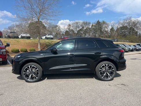 New 2026 Audi Q3 quattro 2.0T AWD/4WD image 4
