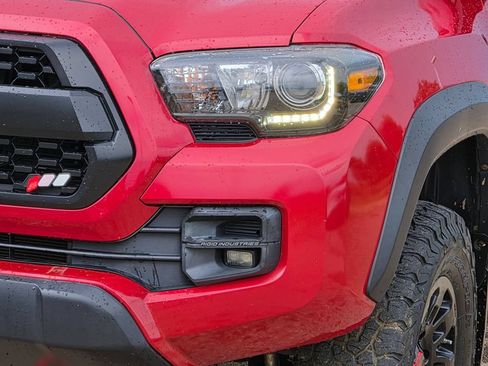 Used 2017 Toyota Tacoma TRD Pro AWD/4WD image 9
