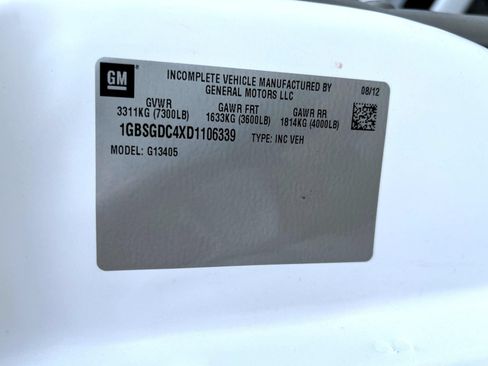 Certified 2013 Chevrolet Express 1500 RWD image 29