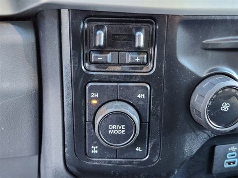 Used 2024 Ford F250 XLT image 19
