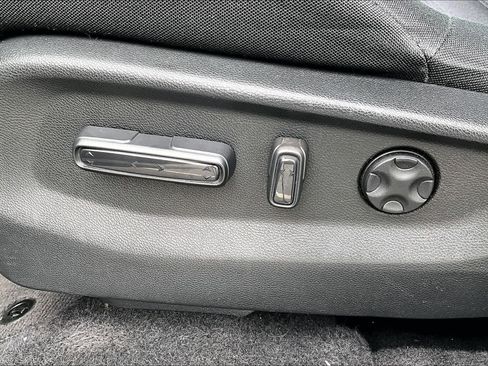 Used 2018 Honda CR-V EX image 35