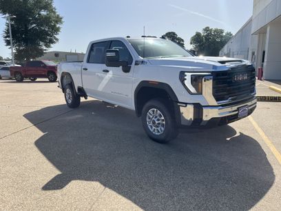 New 2026 GMC Sierra 2500 Pro w/ 1SA Pro Safety Plus Package