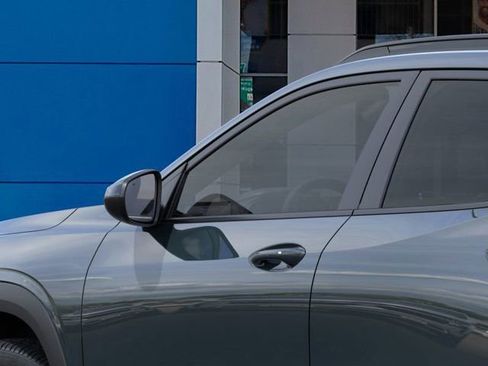 New 2026 Chevrolet Trax LT w/ Driver Confidence Package image 12