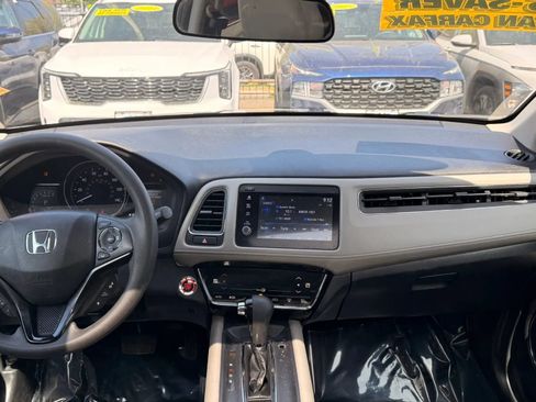 Used 2022 Honda HR-V EX image 15