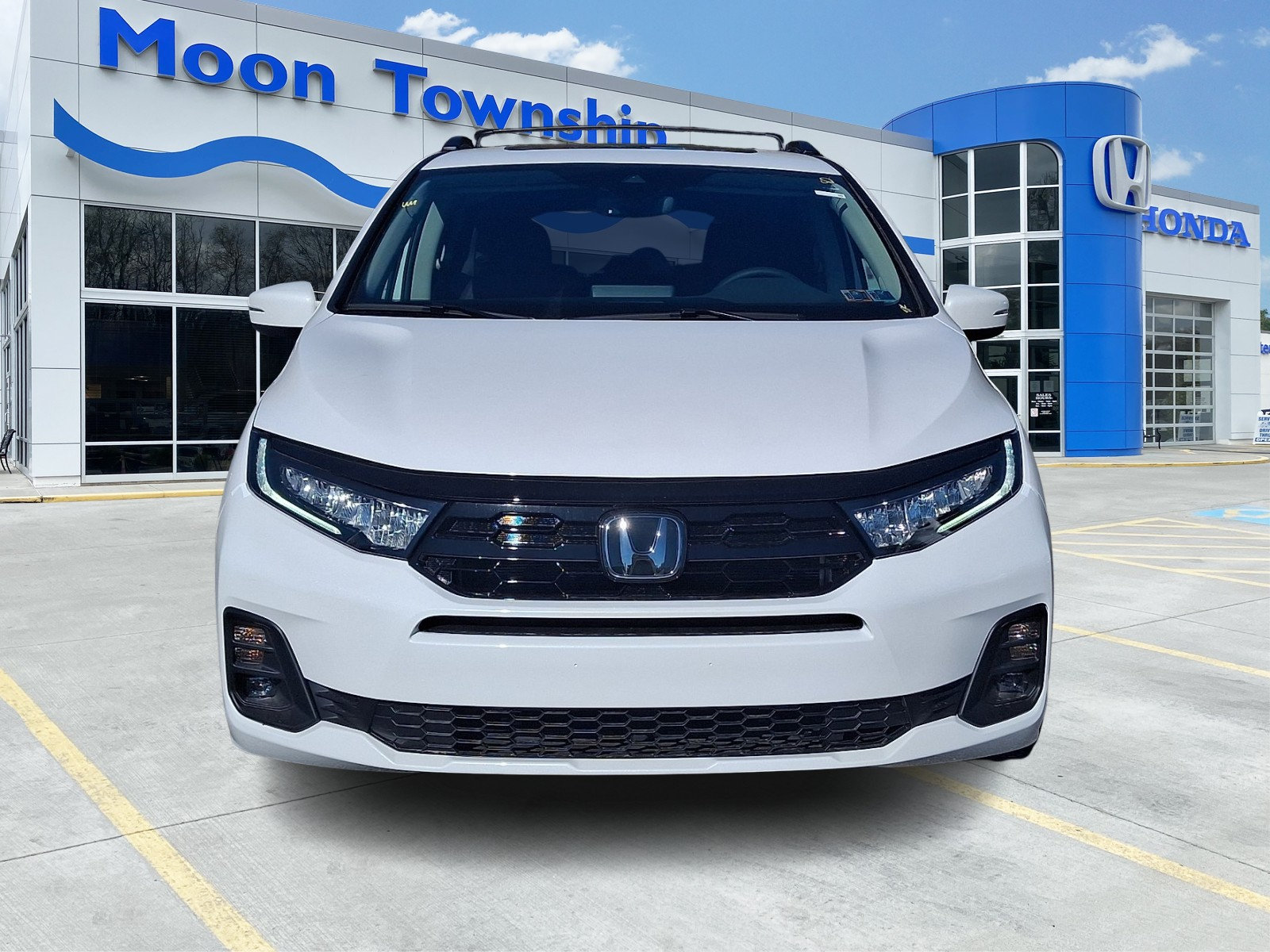 New 2027 Honda Odyssey Touring image 2