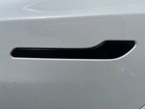 Used 2022 Tesla Model 3 Long Range AWD/4WD image 17