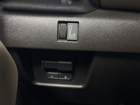 Used 2023 GMC Canyon Denali AWD/4WD image 27